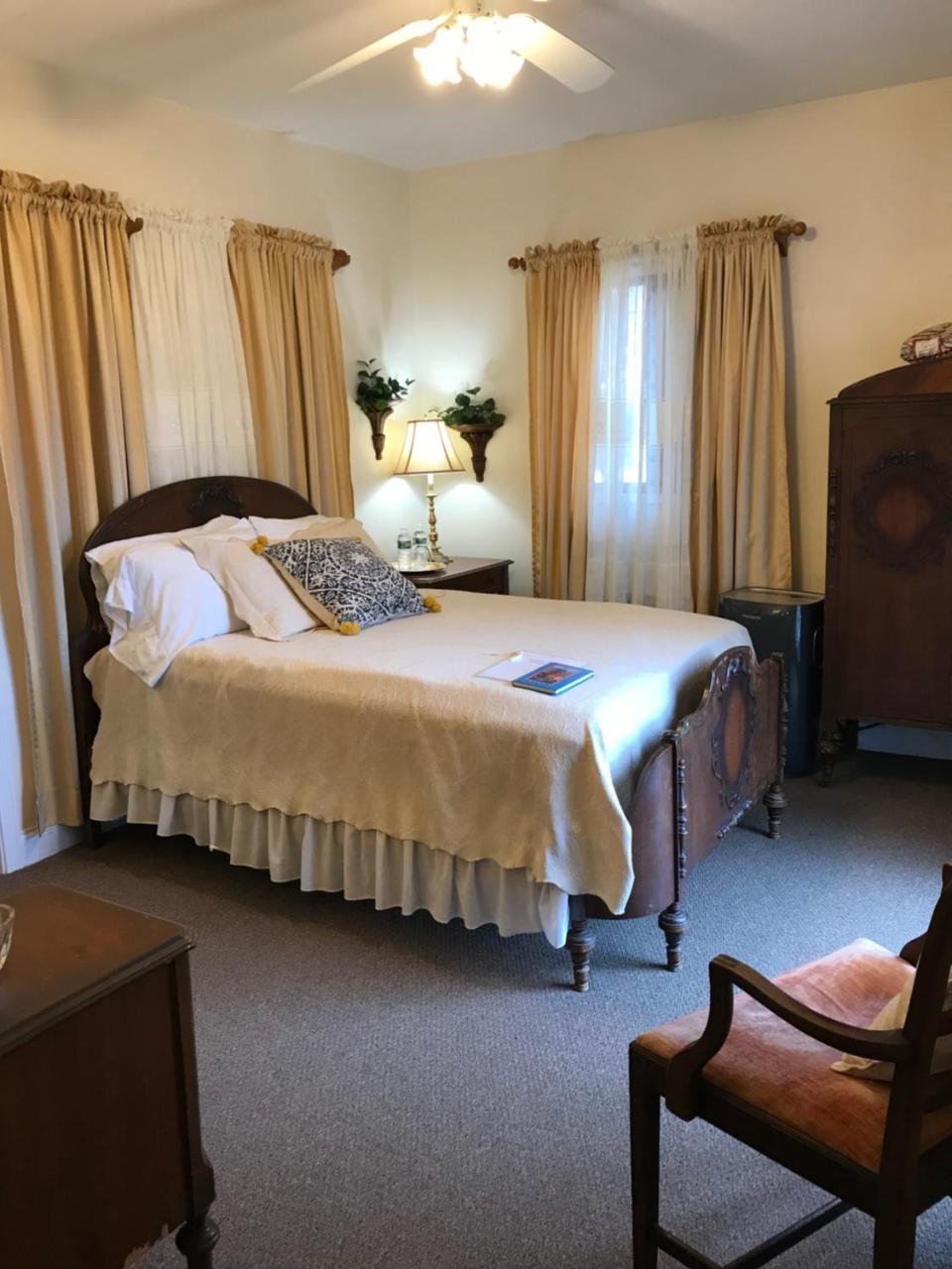 Julietta House Otel Gloucester Dış mekan fotoğraf